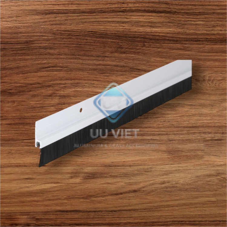 Chổi đệm, Ron che bụi dạng chổi cửa tự chế, để bắt vít